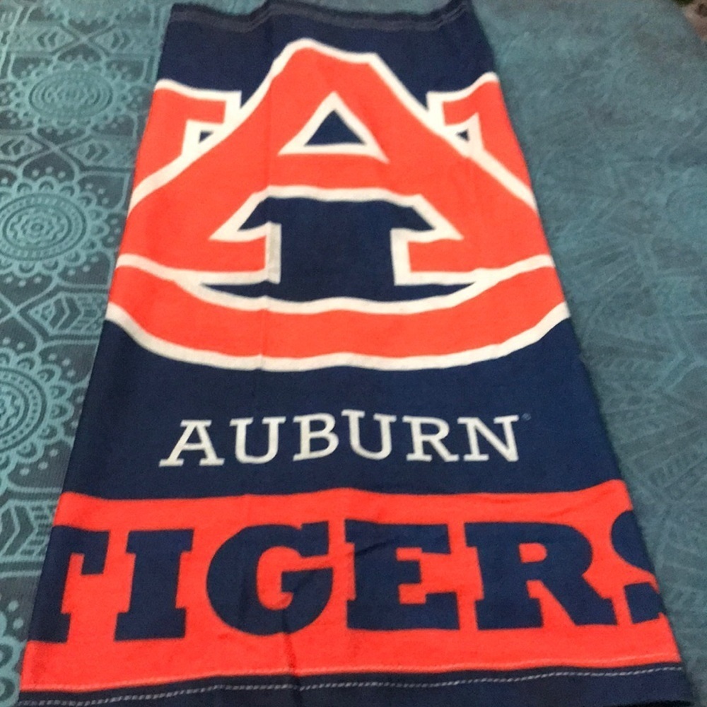 6/$20 New long Auburn neck gaiter